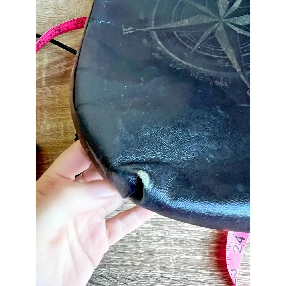 Genuine Rustic‎ Leather Sling Day Backpack Messenger Zipper Pockets Compass